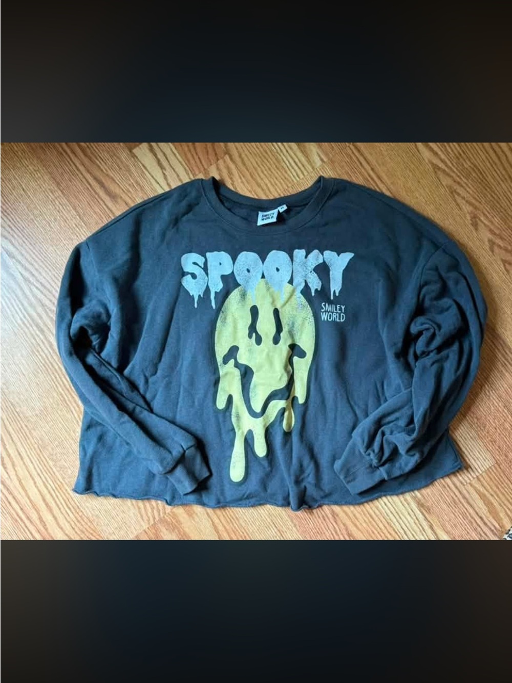 Smiley World 'Spooky' Black Graphic Cropped Sweatshirt